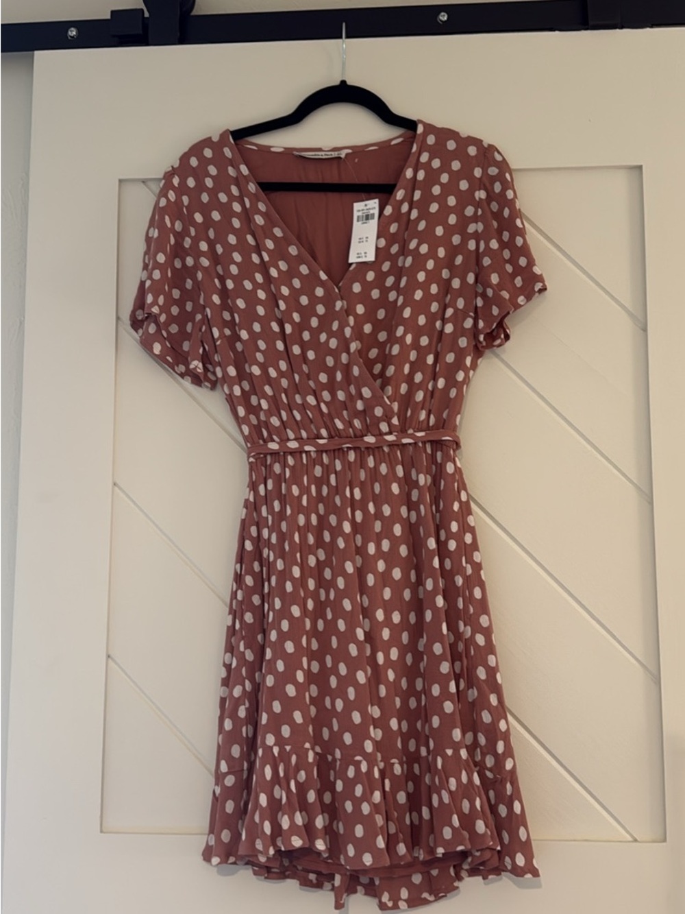 NWT Abercrombie & Fitch Dusty Rose Polka Dot Wrap Dress